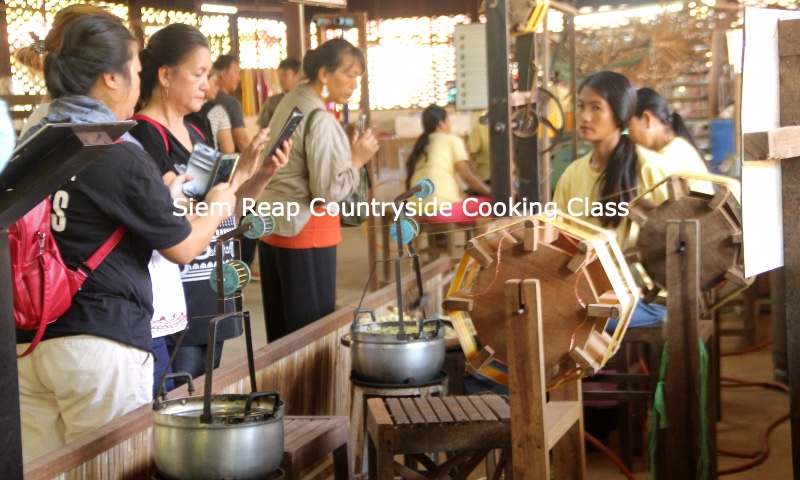 Siem_Reap_Countryside_Cooking_Class_Poor_kids